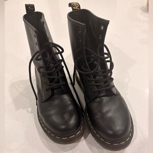 Dr Martens 1460 Smooth Leather Lace Up Boots